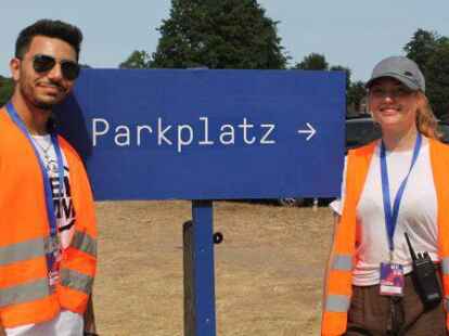 Das Watt-en-Schlick-Festival in Dangast ist nicht nur bekannt f&uuml;r seine abwechslungsreichen Acts und die einzigartige Festival-Stimmung direkt am Wattenmeer, sondern auch f&uuml;r das wohl vielf&auml;ltigste Publikum, das ein Festival  &uuml;berhaupt haben kann. Wir haben hier ein paar Impressionen f&uuml;r euch, vor allem von den bunt gemischten G&auml;sten auf dem Watt-en-Schlick!