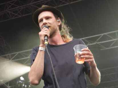 Das Watt-en-Schlick-Festival in Dangast ist nicht nur bekannt f&uuml;r seine abwechslungsreichen Acts und die einzigartige Festival-Stimmung direkt am Wattenmeer, sondern auch f&uuml;r das wohl vielf&auml;ltigste Publikum, das ein Festival  &uuml;berhaupt haben kann. Wir haben hier ein paar Impressionen f&uuml;r euch, vor allem von den bunt gemischten G&auml;sten auf dem Watt-en-Schlick!