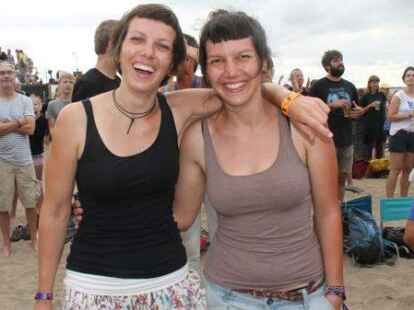 Das Watt-en-Schlick-Festival in Dangast ist nicht nur bekannt f&uuml;r seine abwechslungsreichen Acts und die einzigartige Festival-Stimmung direkt am Wattenmeer, sondern auch f&uuml;r das wohl vielf&auml;ltigste Publikum, das ein Festival  &uuml;berhaupt haben kann. Wir haben hier ein paar Impressionen f&uuml;r euch, vor allem von den bunt gemischten G&auml;sten auf dem Watt-en-Schlick!