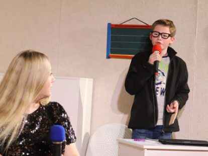 &bdquo;De Koppelkinner&ldquo; der Speelkoppel Hoyerswege zeigten das St&uuml;ck 