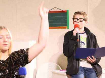 &bdquo;De Koppelkinner&ldquo; der Speelkoppel Hoyerswege zeigten das St&uuml;ck 