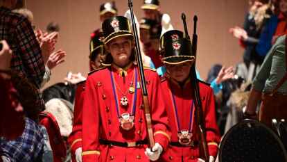 Die Ganderkeseer Narren sind f&uuml;r den B&uuml;hnenfasching ger&uuml;stet: Am Mittwochabend absolvierten die Aktiven in der Festhalle am Steinacker die Generalprobe f&uuml;r die vier B&uuml;ttenabende.