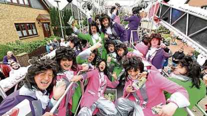 Eine Rock-Fete am Ring feierte der Hausm&auml;nner-Stammtisch.