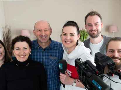 Gruppenbild mit Baskets-Trainer: (von links) Lea, Zeljka und Mladen Drijencic, Liza Steenemann, Christopher Deeken und Christoph Ernst