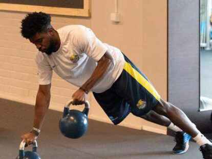 Frantz Massenat bei einer Kraft&uuml;bung