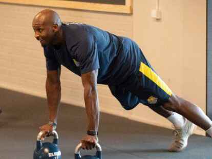 Rickey Paulding bei einer Kraft&uuml;bung