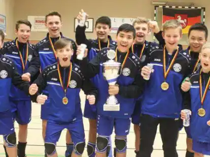 Die U-14-Schülermannschaft des Ahlhorner SV wird Deutscher Meister im Hallenfaustball