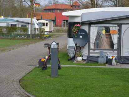 geschenke fr camper wohnwagen Frhstcksbrettchen Wohnwagen  Coole Geschenke fr Camper  DwieDeko