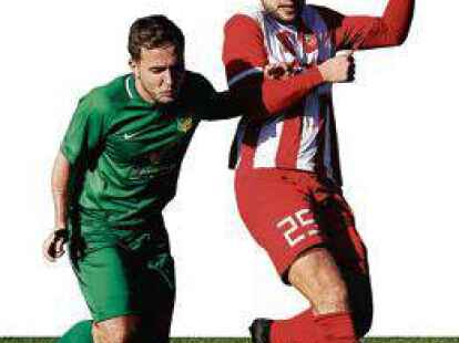 Sicheres Bollwerk: die  VfL-Abwehr um   Thorben Sch&uuml;tte (am Ball)