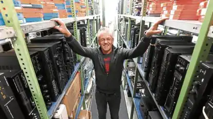 Filme, Filme, Filme: Unternehmer Michael Hipp (61) nimmt seine Kunden mit auf eine Zeitreise.