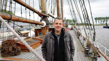 Kapit&auml;n Cornelius Bockermann m&ouml;chte die &bdquo;Anny von Hamburg&ldquo; f&uuml;r Timbercoast in Fahrt bringen.