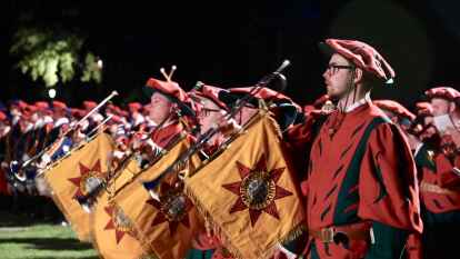 Ein optischer Genuss war erneut die Auftaktveranstaltung am Pfingstonntag zum Gildefest 2019 in Wildeshausen. Holger Becker dirigierte die Serenade
