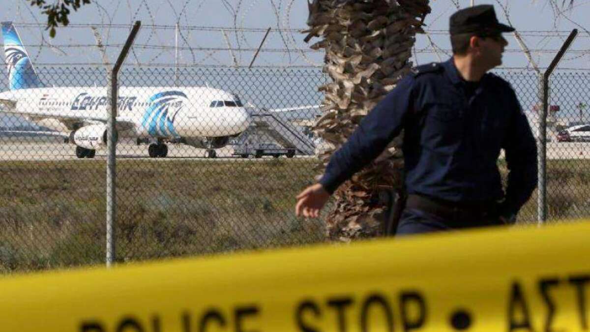 15 Jähriger Brite Mit Flug Fail Die Überraschenden Folgen Als Er Nach Mailand Statt London Flog - 63l5jv7