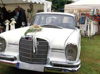 St&auml;nde mit Waren in H&uuml;lle und F&uuml;lle: Insgesamt gab es 95 Aussteller bei der Landpartie.