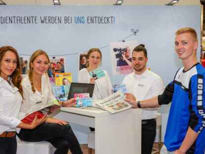 &Uuml;ber eine gro&szlig;e Auswahl an Medienberufen konnten sich &bdquo;Job4u&ldquo;-Besucher am Stand der Nordwest-Zeitung informieren.