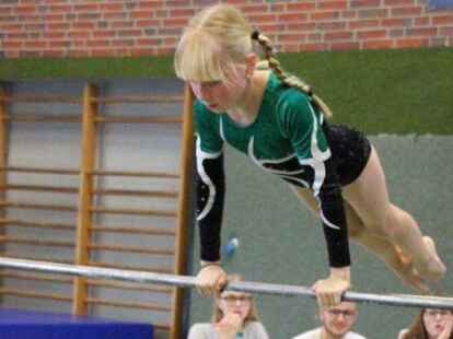 Mit guten Leistungen haben auch die gastgebenden Ger&auml;tturnerinnen des TuS Glarum beim 3. M&uuml;hlen-Cup auf sich aufmerksam gemacht.