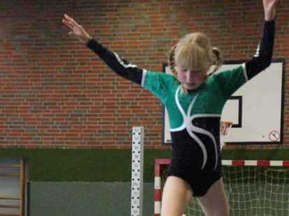 Mit guten Leistungen haben auch die gastgebenden Ger&auml;tturnerinnen des TuS Glarum beim 3. M&uuml;hlen-Cup auf sich aufmerksam gemacht.