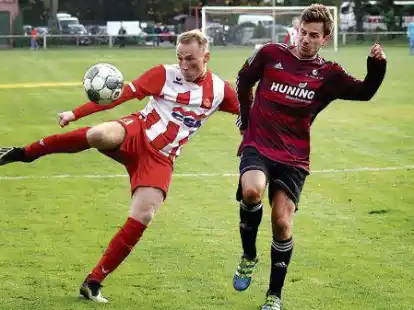 Volles Risiko: Mit diesem Volleyschuss hatte Wildeshausens Steven M&uuml;ller-Rautenberg keinen Erfolg. Sein Team verlor das Heimspiel gegen Melle ungl&uuml;cklich mit 1:2.