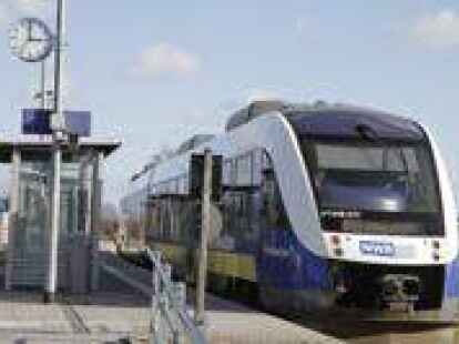 Die Z&uuml;ge der Nordwestbahn stehen zurzeit aus &bdquo;betrieblichen Gr&uuml;nden&ldquo; h&auml;ufig still.