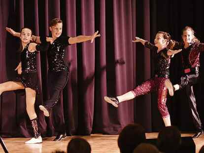 Fetziger Start ins Programm: Der Rock&rsquo;n&rsquo;Roll-Nachwuchs vom TV  Deichhorst begeisterte.