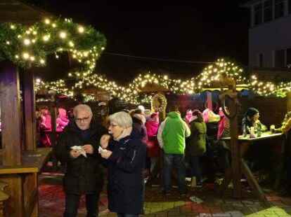 Der Winterzauber-Markt in Hude ist am Freitag gestartet.
