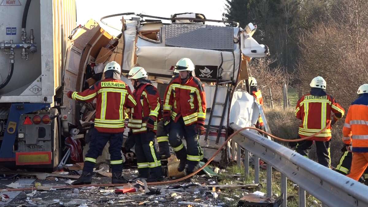 Zwei Unfälle Auf Der A28 Bei Oldenburg