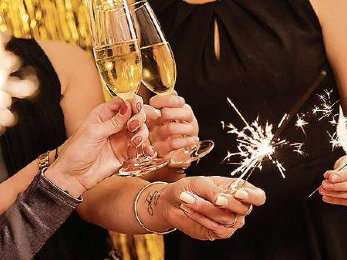 Ab Wann Kann Man An Silvester Knallen Hier knallen Silvester die Korken