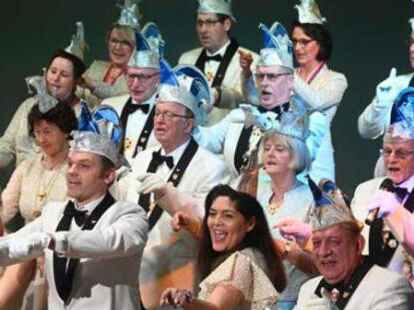 Die M&auml;chtigen von einst: Die Ex-Prinzenpaare singen diesmal eine Liebeserkl&auml;rung an Ganderkesee.