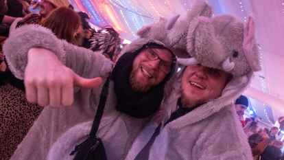 Im Anschluss an den Fasching um den Ring in Ganderkesee verlagerte sich das n&auml;rrische Treiben ins gro&szlig;e Festzelt und den 