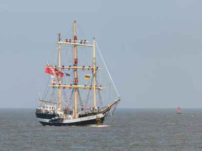 Wiedersehen in Cuxhaven: Die Sch&uuml;ler des Ocean College kehren am Ostersonntag mit der &bdquo;Pelican of London&ldquo; zur&uuml;ck.   Da die H&auml;fen in Frankreich geschlossen sind, musste der Endpunkt der Reise kurzfristig von Bordeaux nach Cuxhaven verlegt werden.