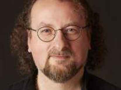 <p>            Autor dieses Textes ist Autor Dr. Rolf Bruns. Der 51-J&auml;hrige Apotheker aus Zetel ist  im Vorstand des Apothekerverbands Niedersachsen.  (Foto: Rosendahl)         </p>