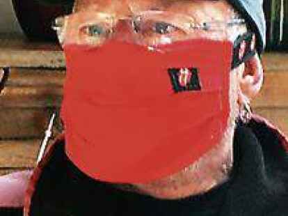 Menno M&uuml;nkenwarf  mit Rolling-Stones-Maske