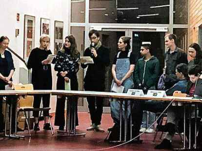 <p>Im M&auml;rz hatten Mitglieder von Fossil Free und von Fridays for Future ihren Antrag  im Umweltausschuss vorgestellt. In der j&uuml;ngsten Sitzung war er wieder Thema.  </p>