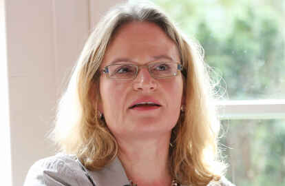 Annette Bruhns (links)  Bild: DPA