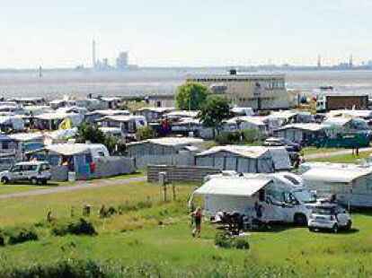 zelt nevada 4 high peak Kuppelzelt 4, Campingzelt mit Vorbau, Iglu-Zelt für Personen, doppelwandig, 3.000 mm wasserdicht, Ventilationssystem, Wetterschutz-Eingang, Moskitoschutz, 300x250x135 cm Sport & Freizeit Product Type:Matte Textured Poster member:52658362679464:2560 4 people with luggage Skisprung Weltcup Klingenthal