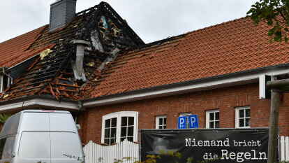 Nach dem Brand im &bdquo;Gantero&ldquo;  ist der Dachstuhl des Geb&auml;udes schwer besch&auml;digt.