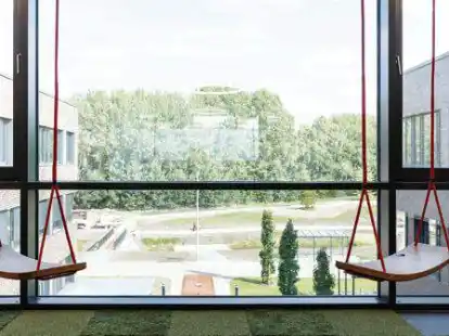 Ausblick aus dem 2. Obergeschoss des Neubaus der NWZ Mediengruppe in Oldenburg-Etzhorn