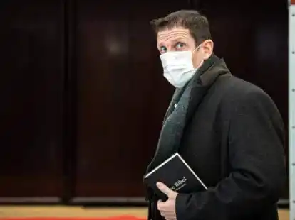 Eine Arbeitsgruppe kritisiert die Dienstenthebung von Pastor Olaf Latzel.