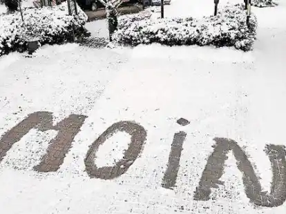 <p>                Einen Gru&szlig; aus Sandelerm&ouml;ns  schickte auch Heinz Schulze. Dazu schrieb er:   &bdquo;Ich hatte am Sonntagmorgen Langeweile. In diesem Sinne: Moin!&ldquo;    </p>