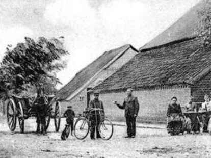 Postkarte von 1908: Die Gastwirtschaft Eden war bereits  ein beliebter  Treffpunkt in Wiesederfehn.