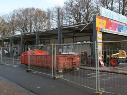 Waschanlage beim Einkaufsland Wechloy: Betreiber Thomas Janzen plant einen Neubau.