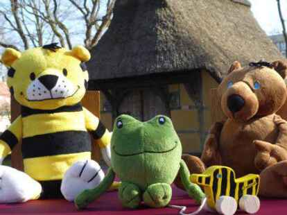 Tiger, G&uuml;nter Kastenfrosch, Tigerente und B&auml;r vor dem Einraumhaus: Die Janosch-Figuren sollen k&uuml;nftig eine gro&szlig;e Rolle im Bad Zwischenahner Kurpark spielen.