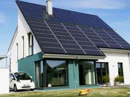 Photovoltaikanlagen auf dem kompletten Dach: In Teilen von Edewecht darf dagegen nur 50 Prozent der Fläche bebaut werden.