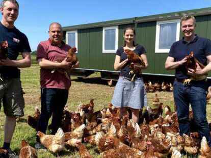 Setzen auf regionale Vermarktung: (v.l.) Gert Gramberg, Thorsten Boekhoff, Janine Gramberg, Christian Pundt.
