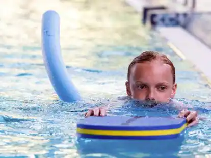 Muss Schwimmen immer von Profis beigebracht werden?