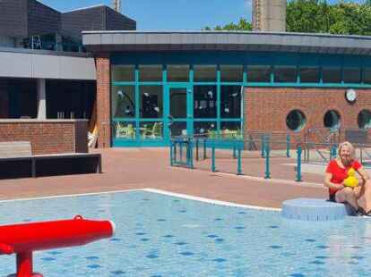 Freut sich auf G&auml;ste im H&ouml;ssenbad: die stellvertretende Betriebsleiterin Petra Raudszus.