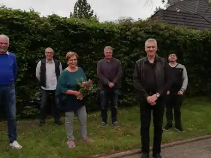 Die Kandidaten der UWG Rastede (von links): Theo Meyer, Frank Katz, Helga D&uuml;ser, Michael Schr&ouml;der, Dirk Bakenhus, Jandar Kurdo und Marlies Peters