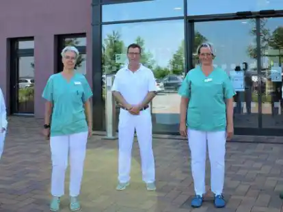 Zum Team des Medizinischen Versorgungszentrums geh&ouml;ren Ali Hussein, Birte St&auml;hr, Peter Becker, Alexandra Galica und Jens Kathmann-Frerichs (von links).