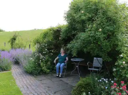 Ilse Voigt-Lüers gärtnert seit mehr als vier Jahrzehnten. 1000 Quadratmeter misst ihr Garten in Elsfleth.