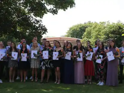 Die Klasse 10 d unter der Leitung von Almut Barelmann und Arne Poller war eine der Klassen, die am Freitagnachmittag verabschiedet wurden.